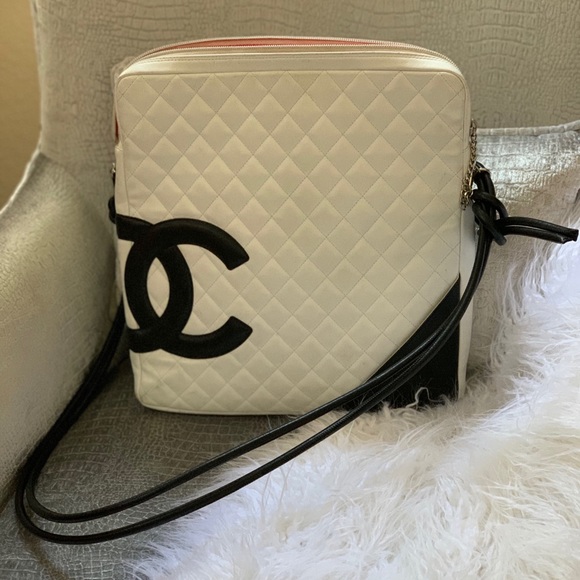 CHANEL Bags Beautiful Chanel Messenger Bag Poshmark